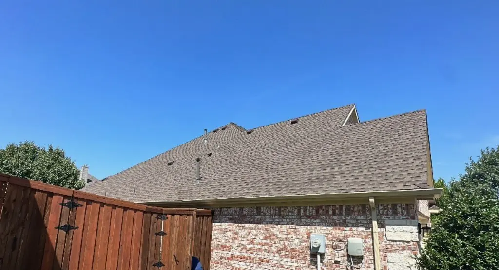 Completed roof replacement project in Port Isabel